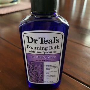 NWT Dr. Teal’s Foaming Bath Soak